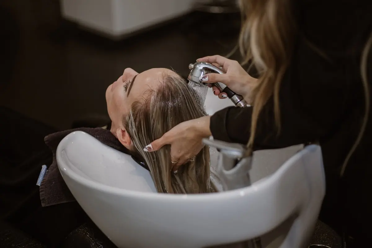 Haarschnitt beim Stylisten